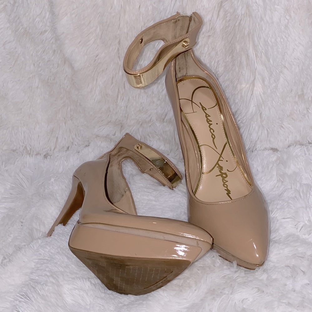 Jessica Simpson voilla ankle strap platform pumps, nude. size 10